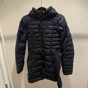 Lululemon Midi Navy Puffer Jacket - Size 4